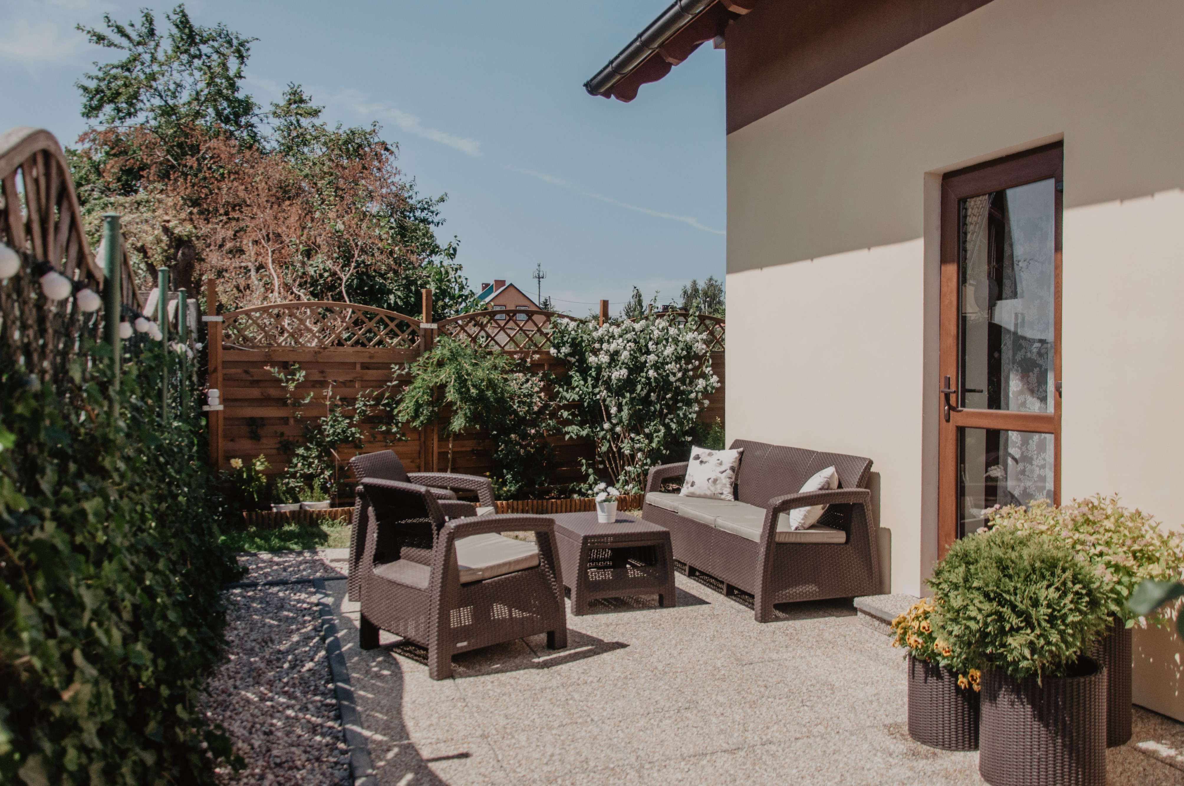 Taras od strony ogrodu